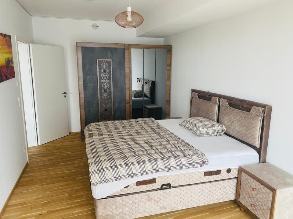 Bed, Photo of the whole room, Bedroom, wardrobe