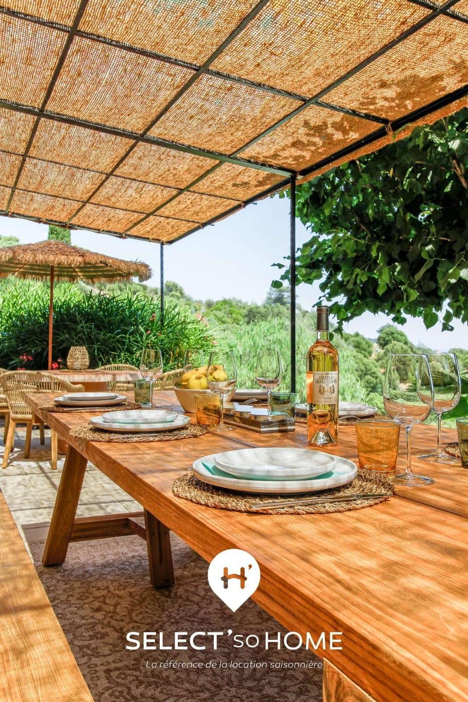 Patio, Day, Garden, Dining area, Garden view