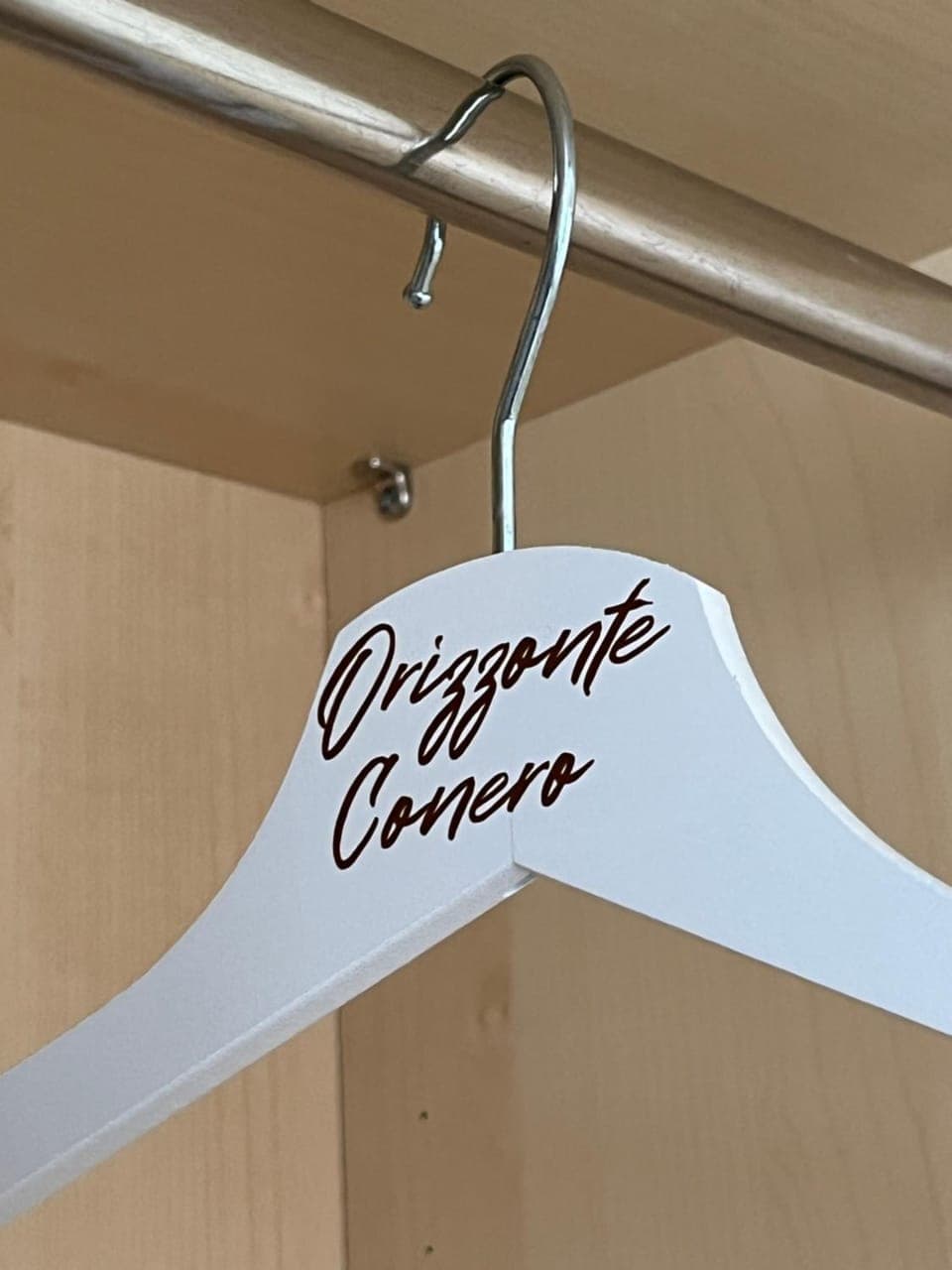 Logo/Certificate/Sign, wardrobe