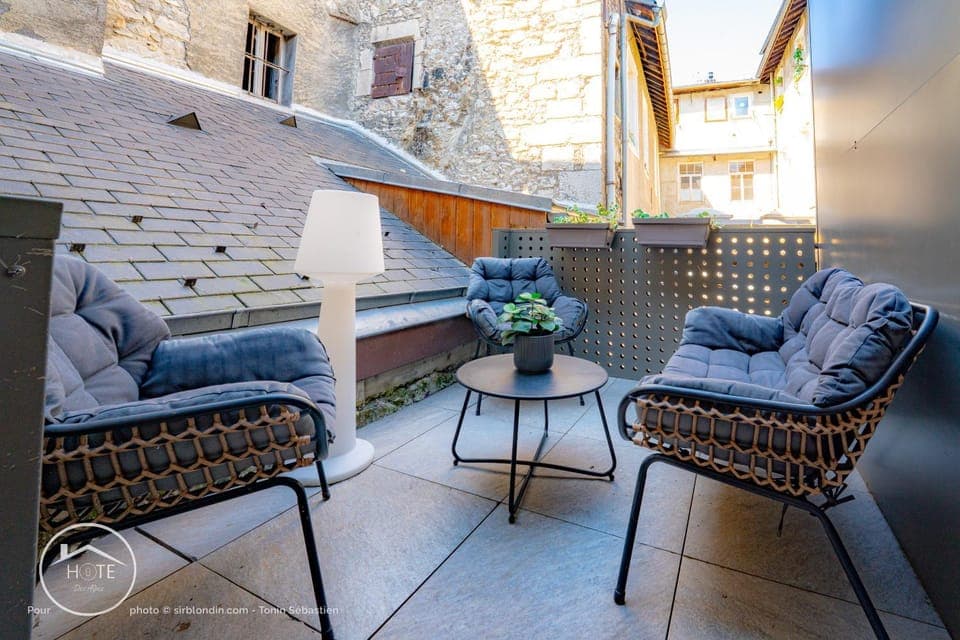 Patio, Day, View (from property/room), Balcony/Terrace