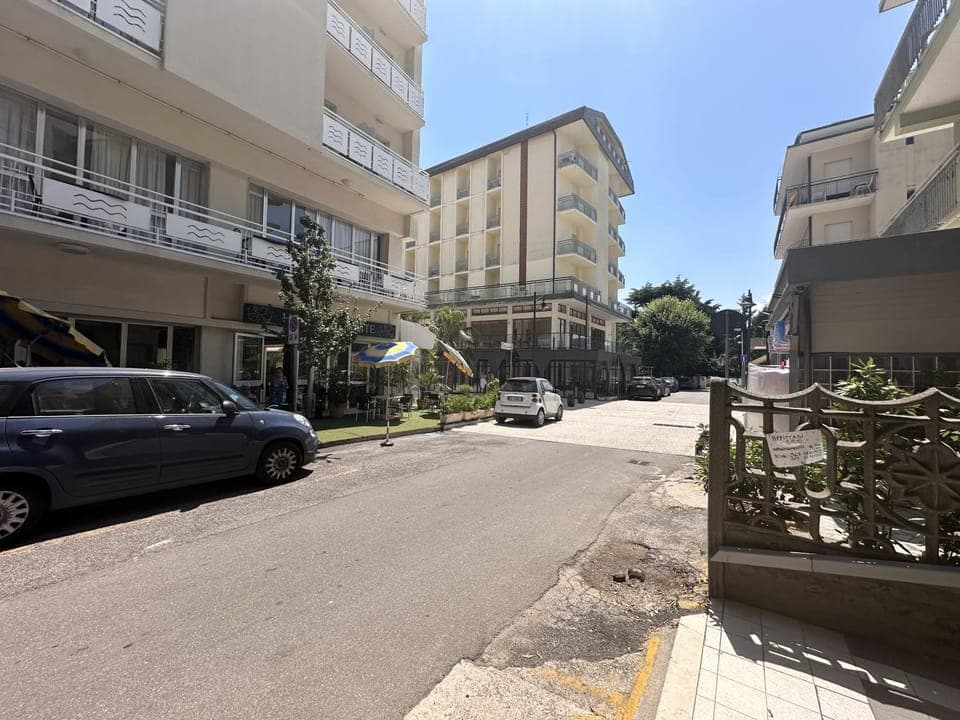 Property building, Neighbourhood, Street view