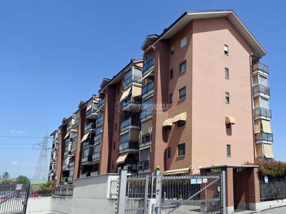 Property building, Neighbourhood, Street view, Parking