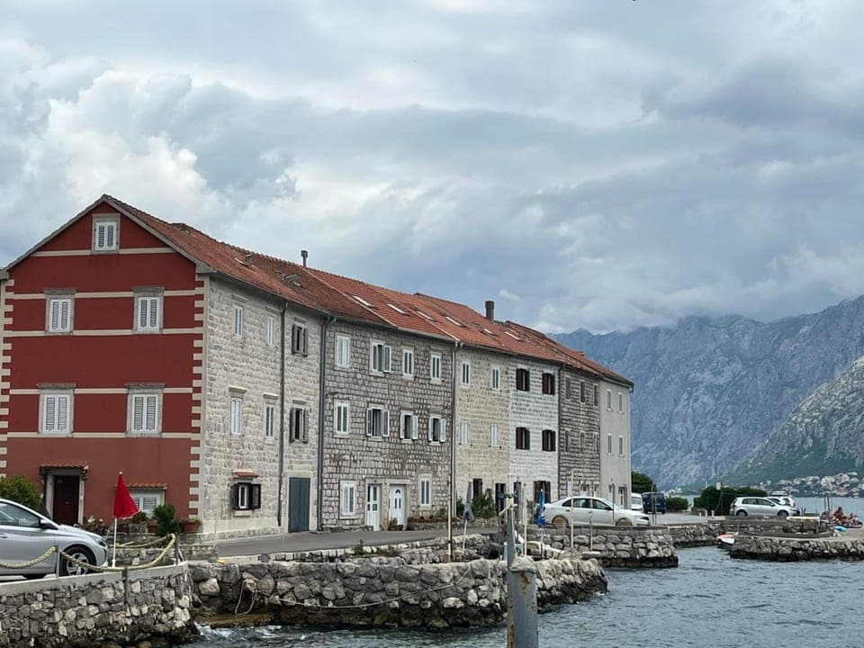 Property building, Natural landscape, Mountain view, Sea view