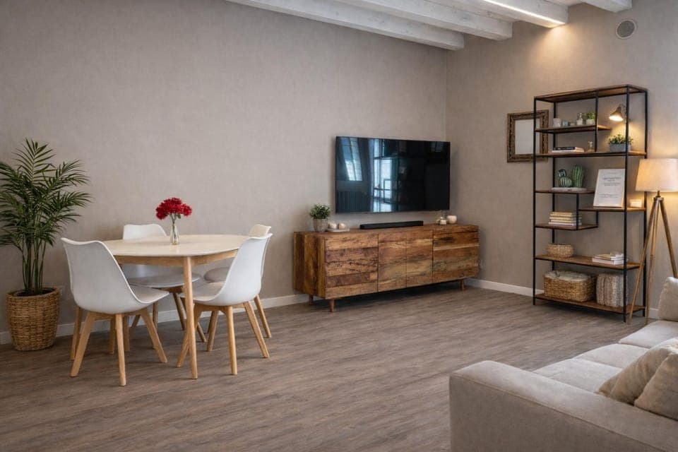 TV and multimedia, Living room, Seating area