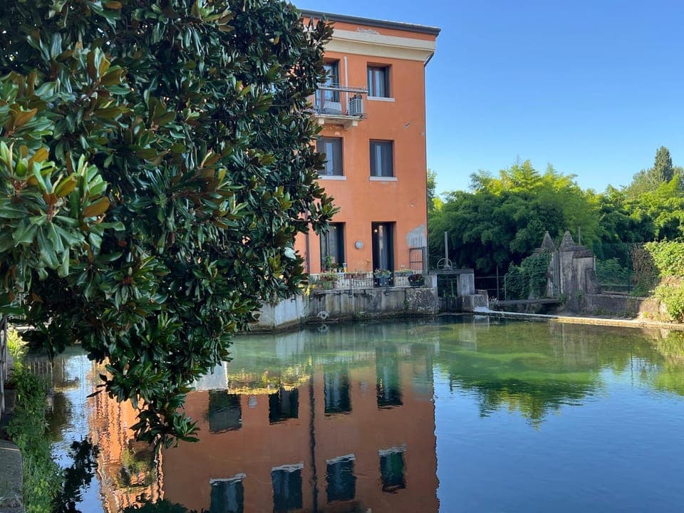 Property building, Lake view, Inner courtyard view