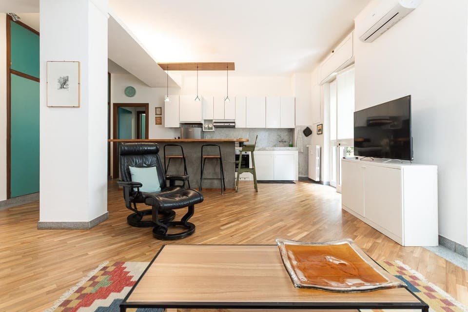 TV and multimedia, Kitchen or kitchenette, Living room, Seating area, Dining area, oven, pet friendly, stove