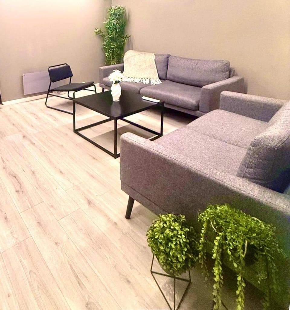 Living room, Seating area
