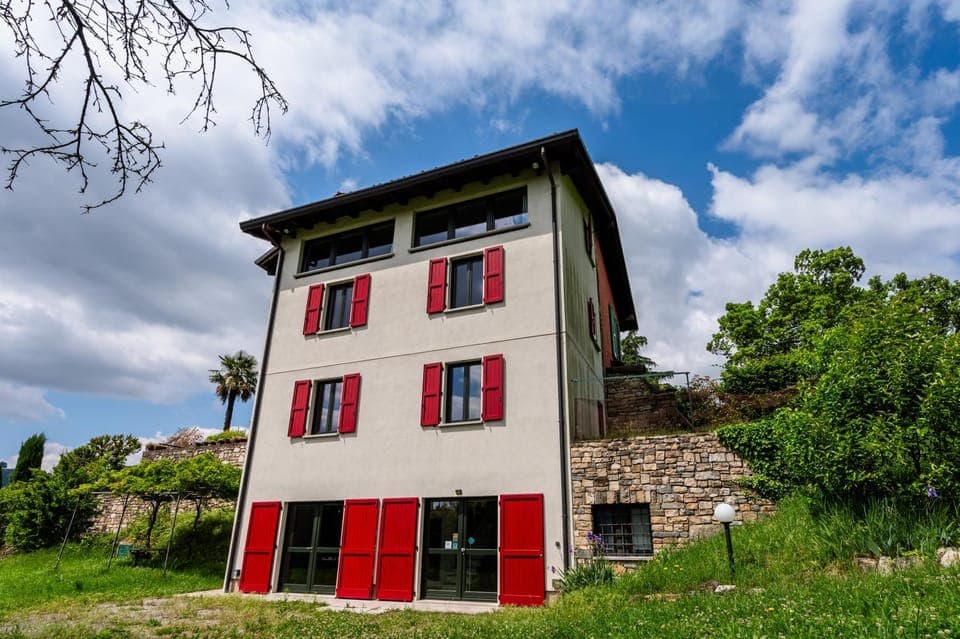 Property building, Garden, Garden view