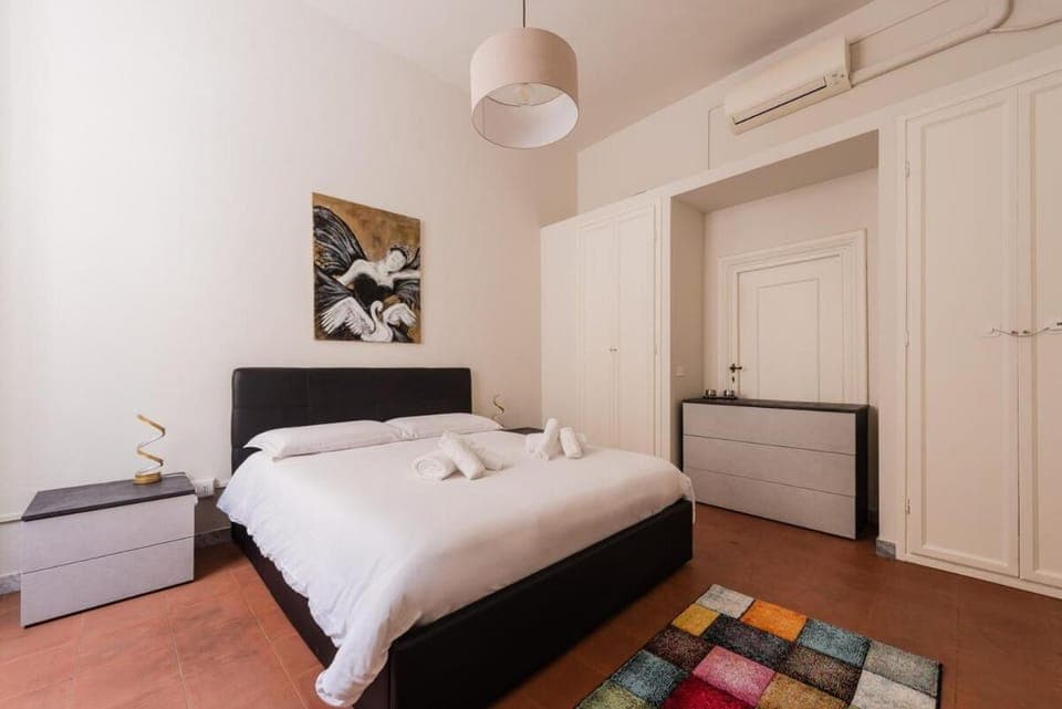 Bed, Photo of the whole room, Bedroom, wardrobe