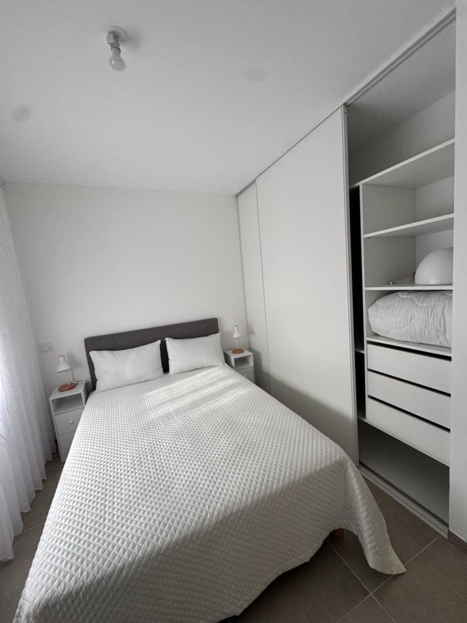 Bed, Photo of the whole room, Bedroom, wardrobe