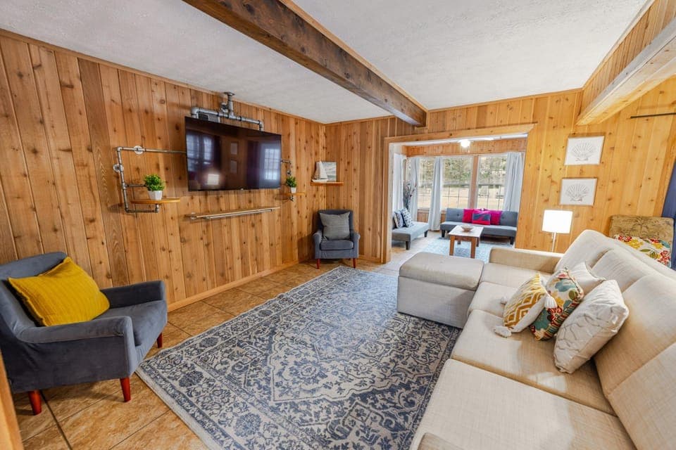 TV and multimedia, Living room, Seating area