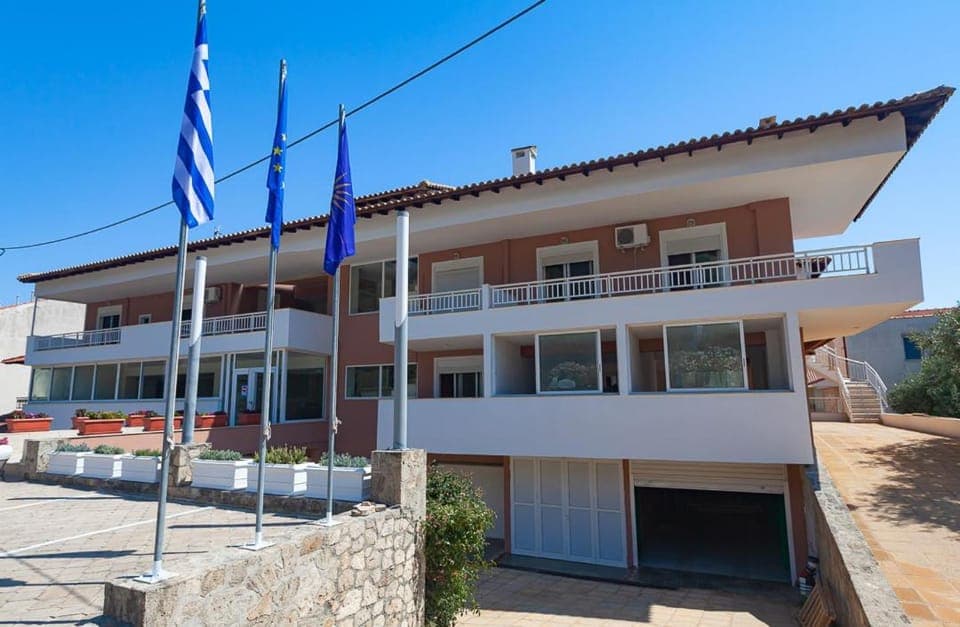 Property building, Day