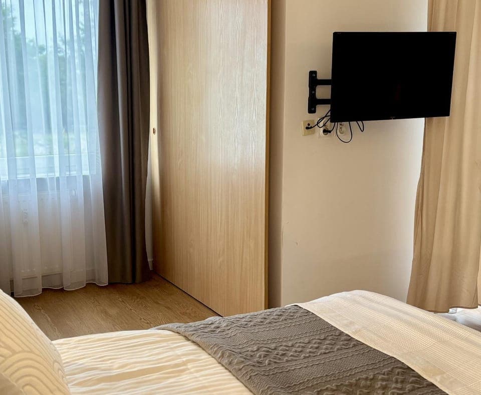 TV and multimedia, Bedroom