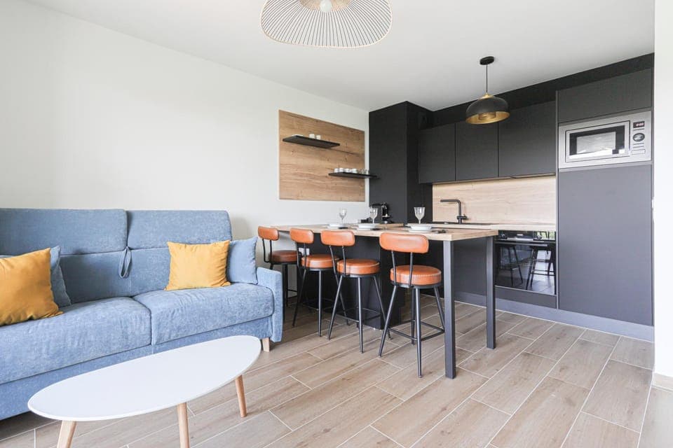 Kitchen or kitchenette, Living room, Dining area