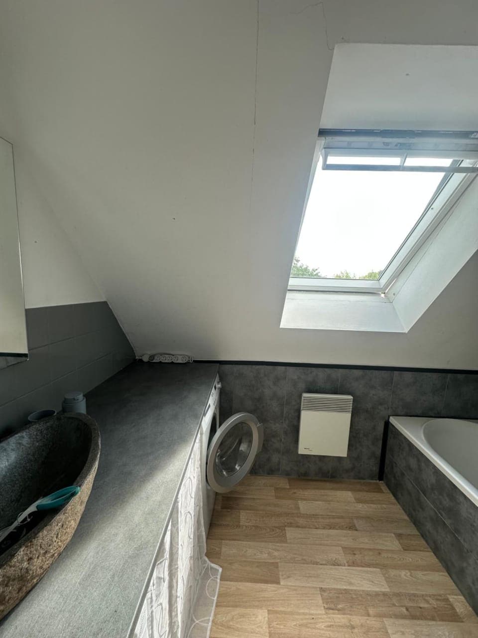 Bathroom, washing machine