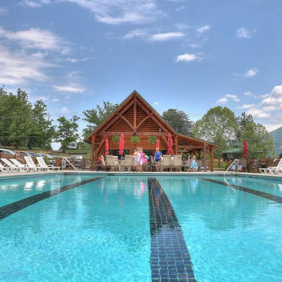 Nearby landmark, Day, Natural landscape, Summer, Mountain view, Swimming pool, Entertainment
