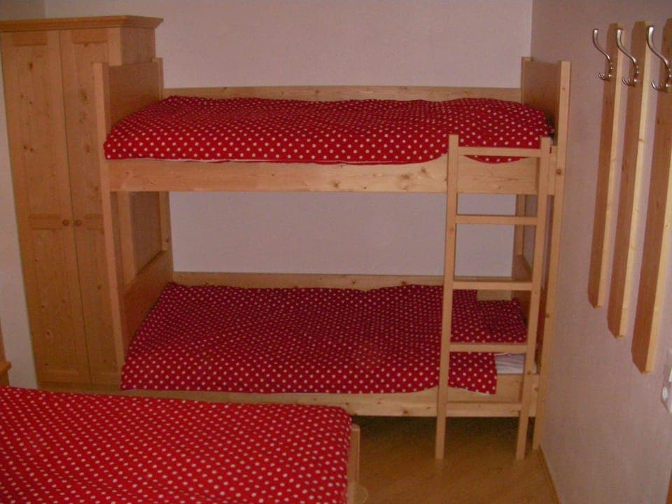 Bed, Bedroom, bunk bed