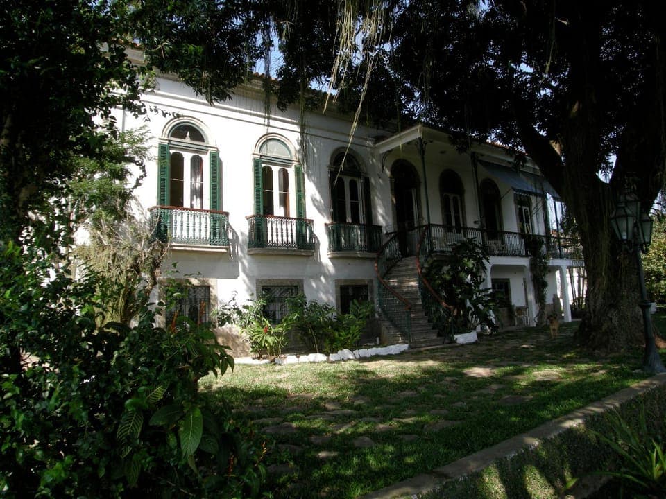 Property building, Spring, Day, Garden view, Landmark view