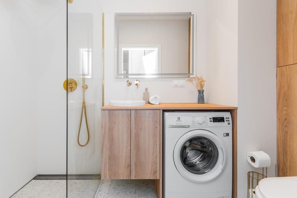 Bathroom, washing machine, dryer