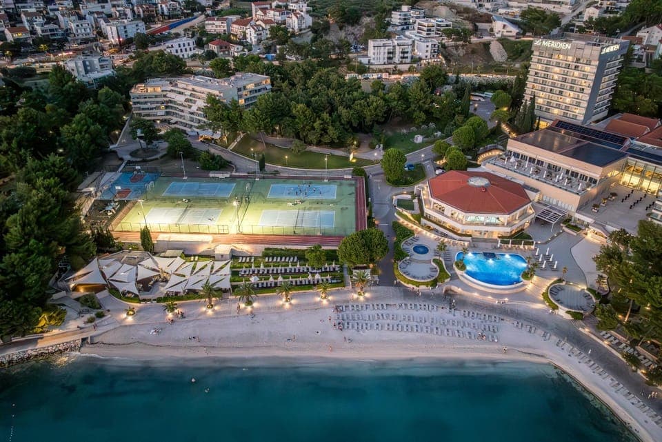 Property building, Bird's eye view, Beach, Sea view