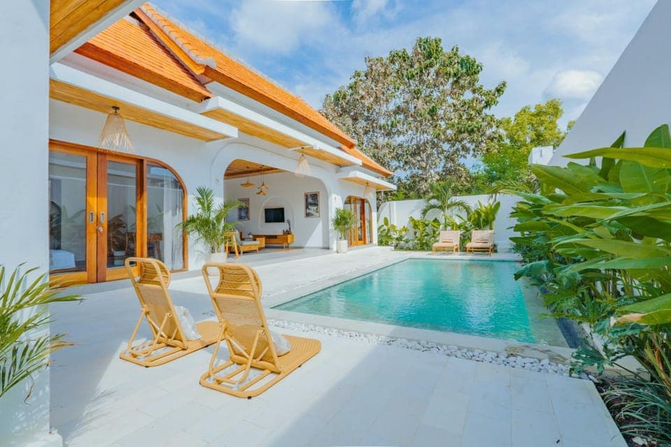 Property building, Natural landscape, Garden, Coffee/tea facilities, Garden view, Pool view, Swimming pool, sunbed