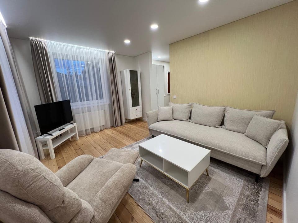 TV and multimedia, Living room, Evening entertainment