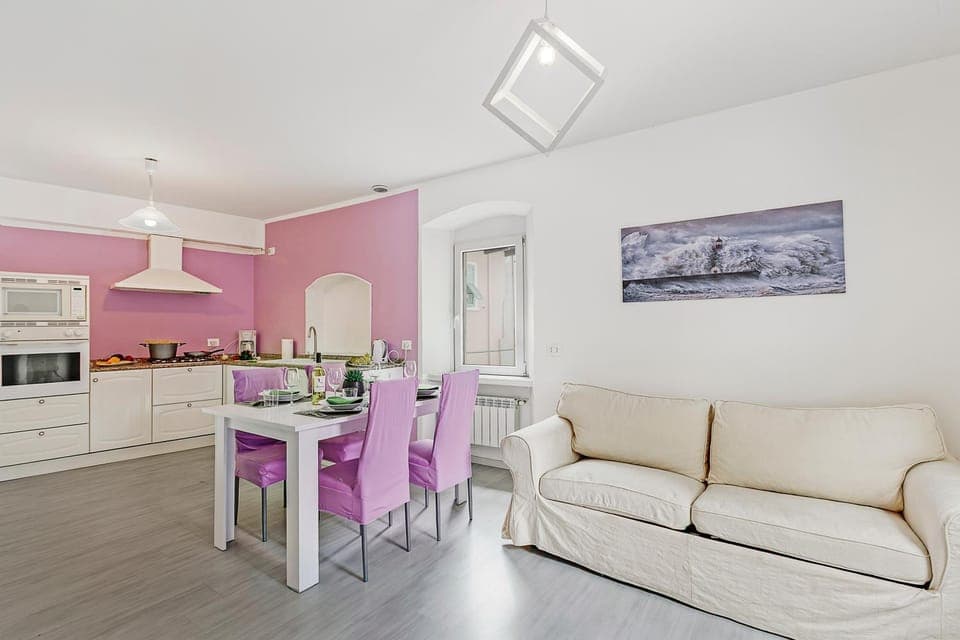 Living room, Dining area