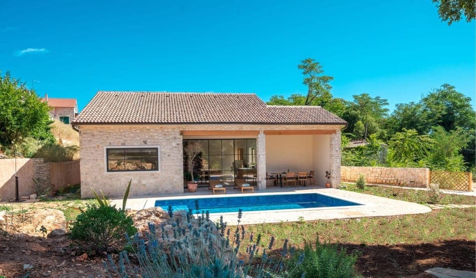 Property building, Garden, Pool view