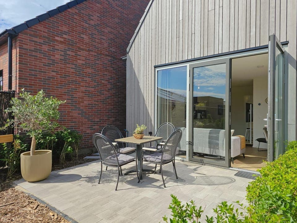 Property building, Balcony/Terrace