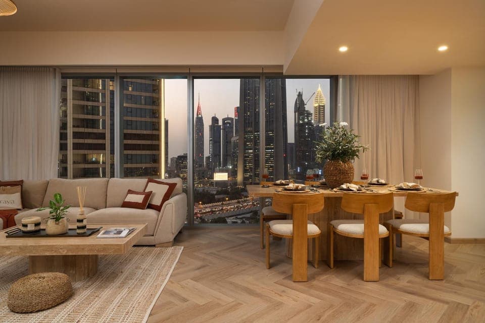 Living room, Seating area, Dining area