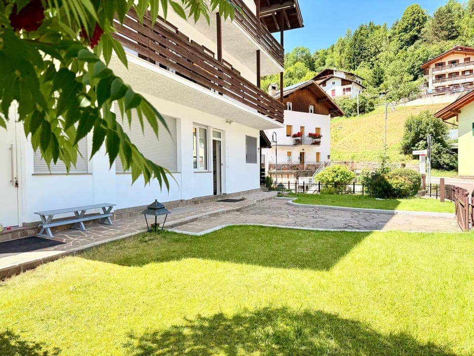 Property building, Garden