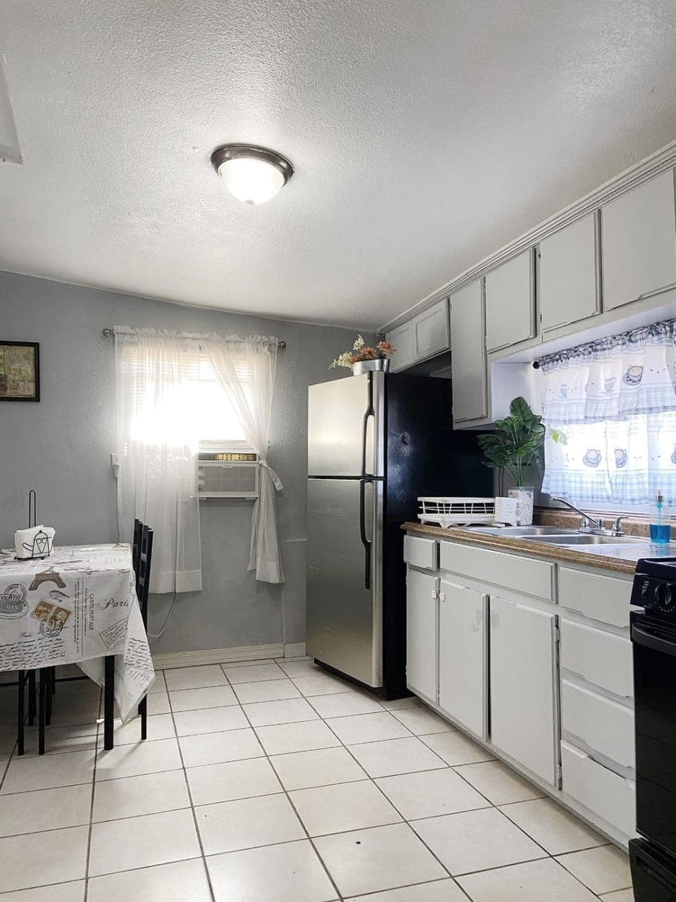 Corner Gem Near Yarbrough Zaragoza I10 unit 1 Apartment in Ciudad Juarez