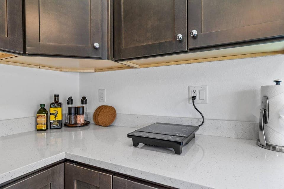 Kitchen or kitchenette, stove