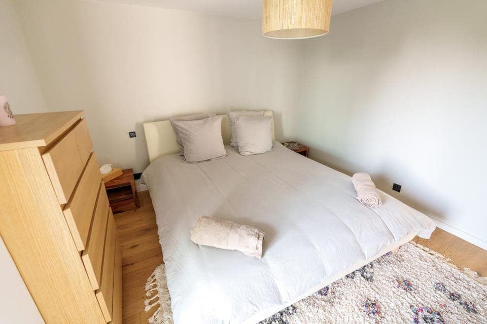 Bed, Bedroom, wardrobe