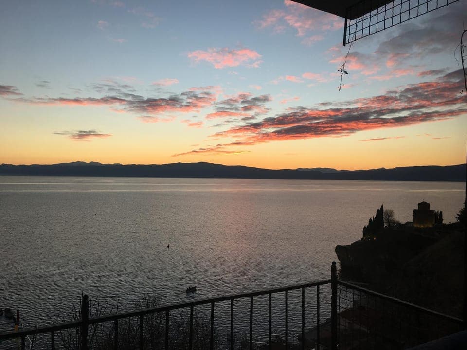 Nearby landmark, Night, Neighbourhood, Natural landscape, Balcony/Terrace, Beach, Lake view, Landmark view, Sunset