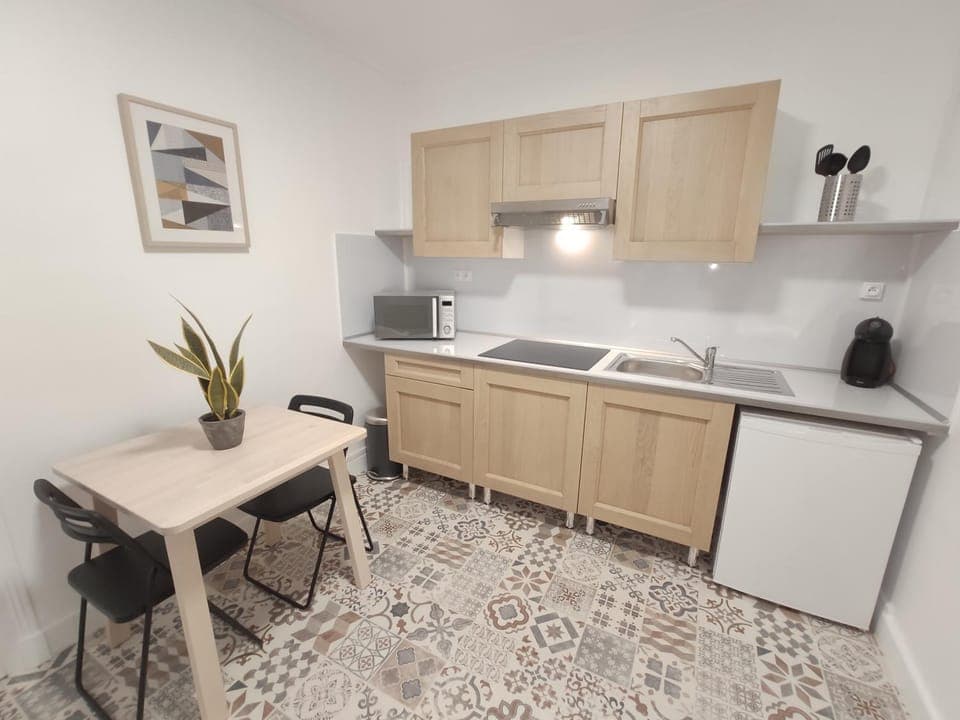 Kitchen or kitchenette, Dining area, pet friendly, stove