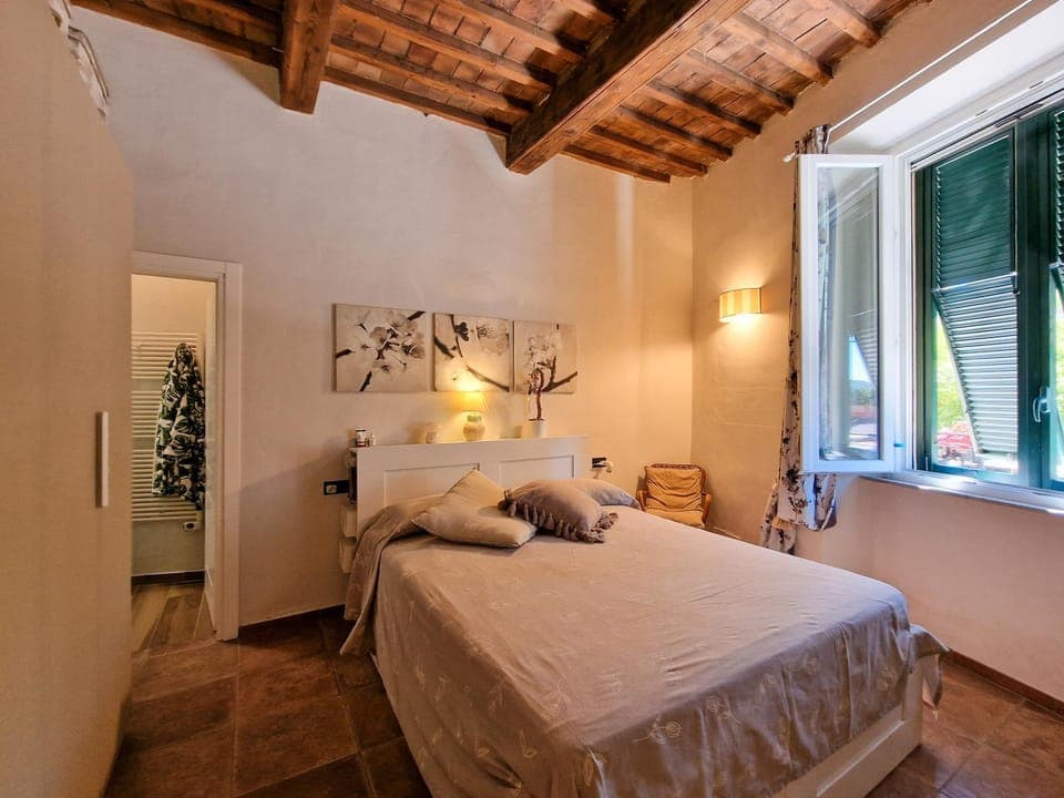 Property building, Living room, Bedroom