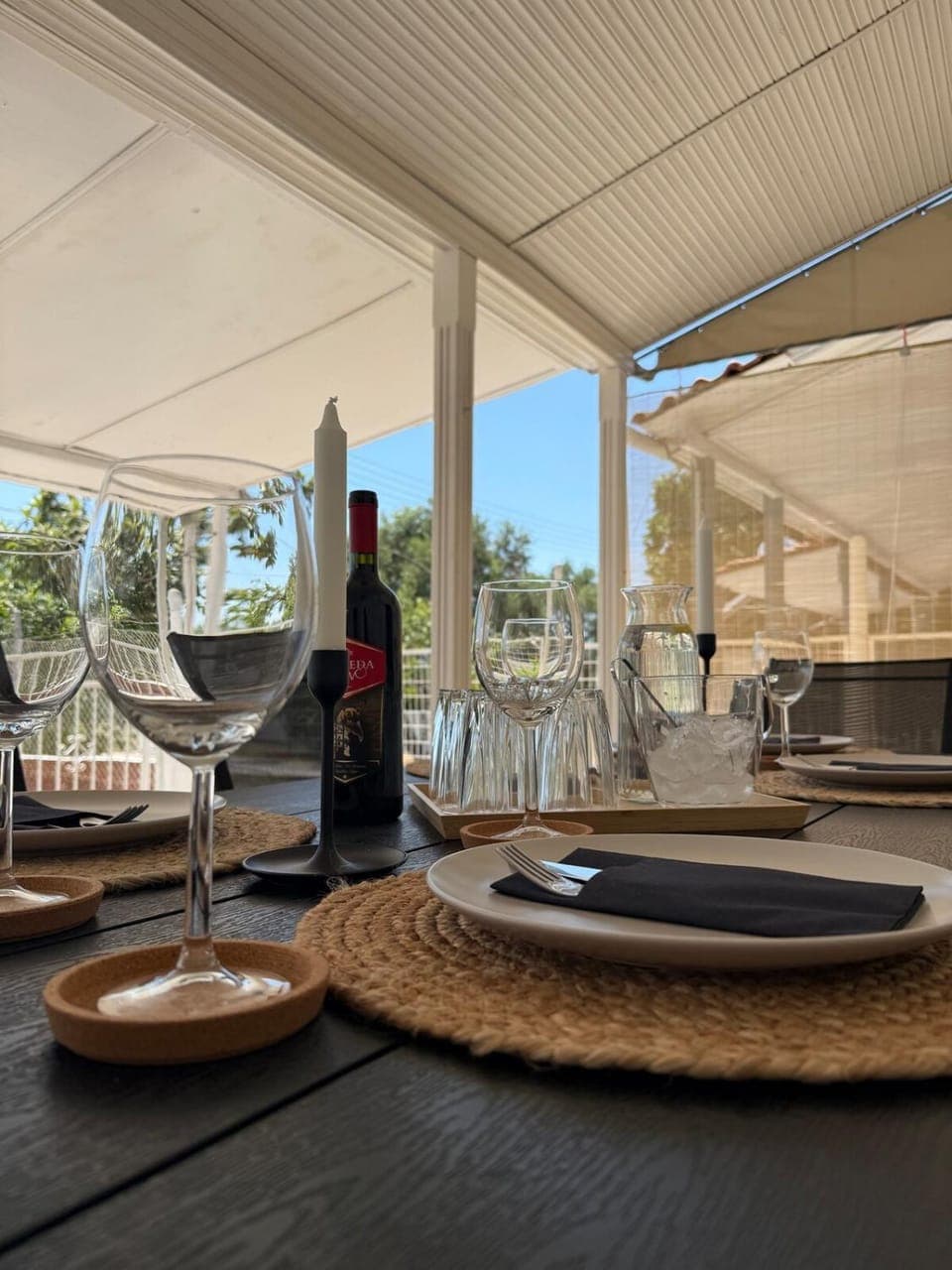 Food and drinks, Dining area