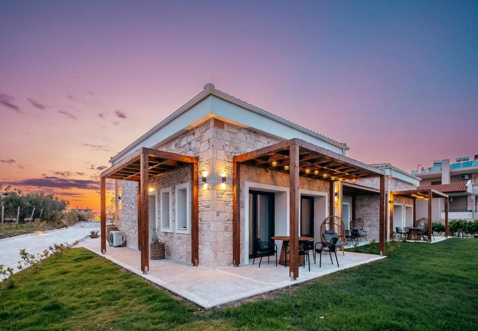 Property building, Garden, Garden view, Sunset