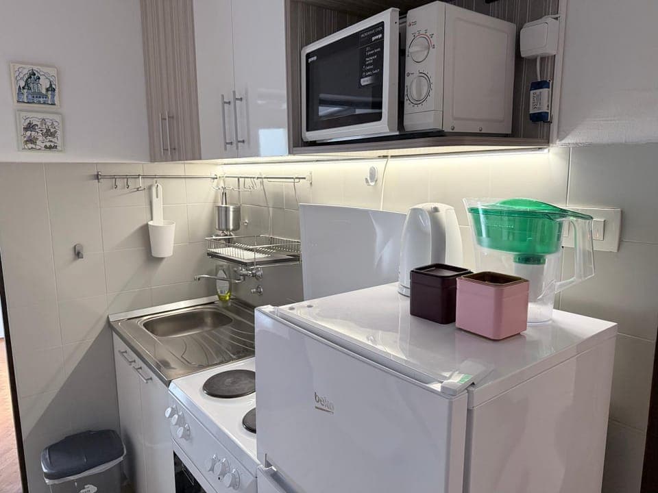 oven, stove, kitchen