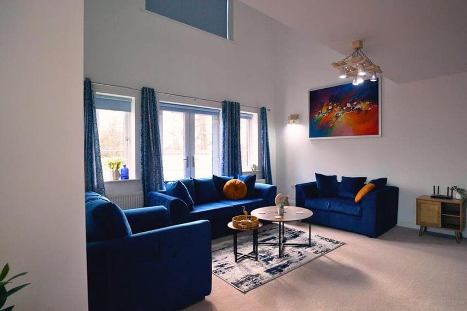 Living room, Seating area