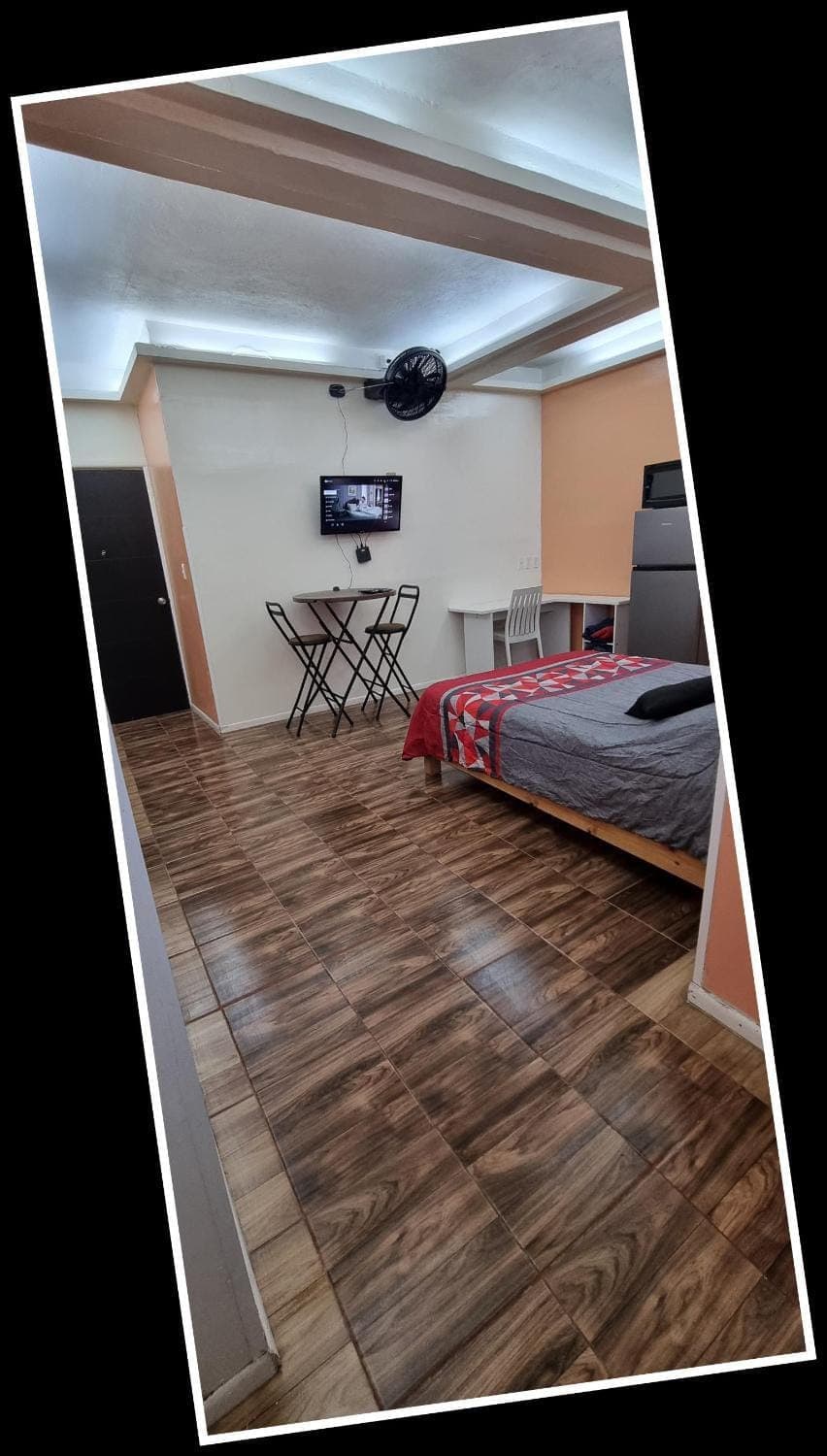 Bed, TV and multimedia, Photo of the whole room, Seating area