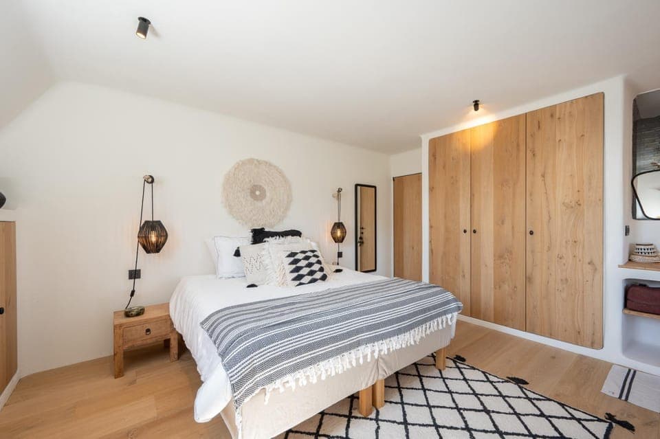 Bed, Photo of the whole room, Bedroom, wardrobe