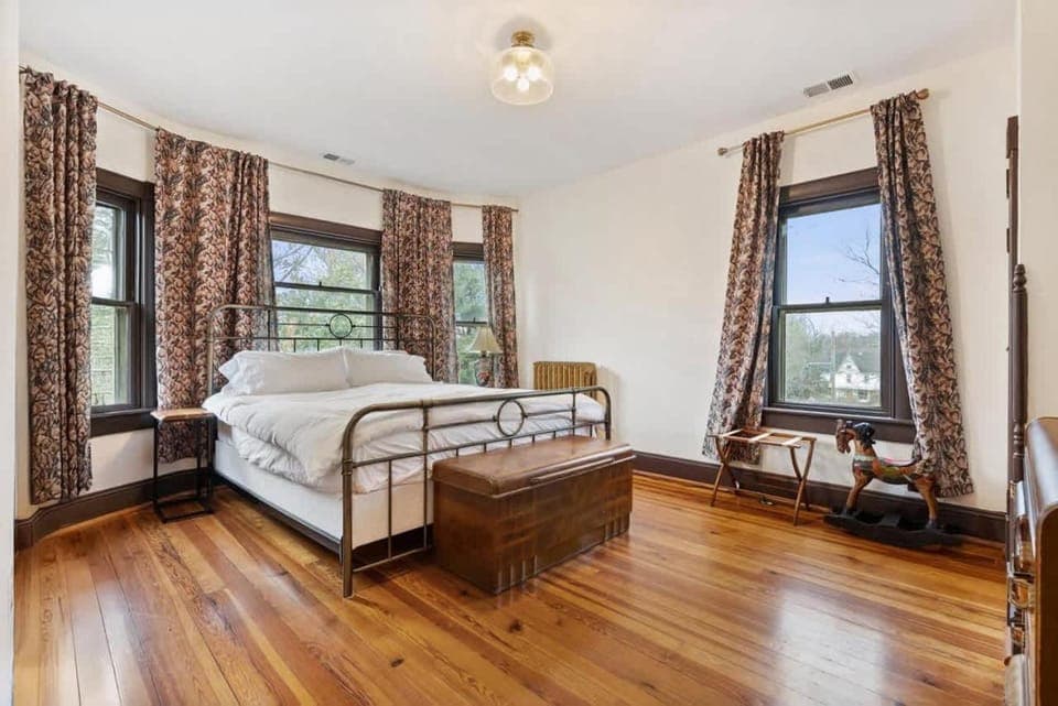 Bed, Bedroom