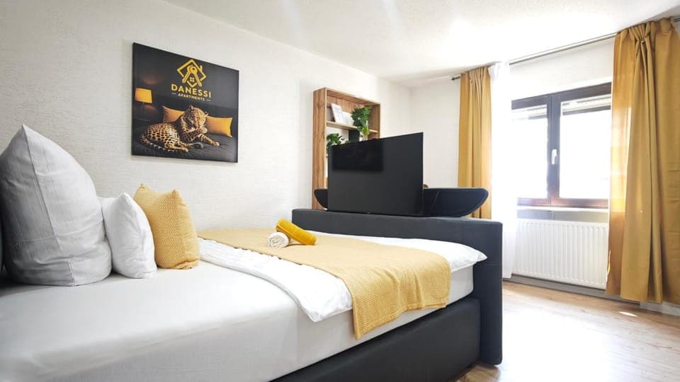 TV and multimedia, Seating area, Dining area, Bedroom, heating, heating, internet, internet, kitchen