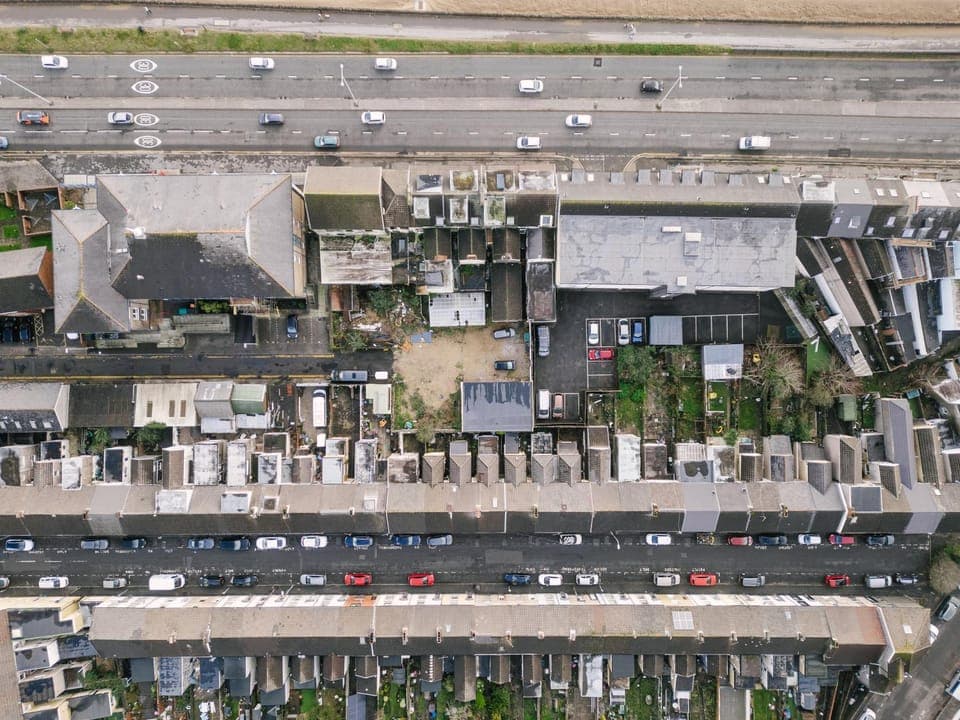 Property building, Day, Neighbourhood, Bird's eye view, City view, Street view, Location, Parking