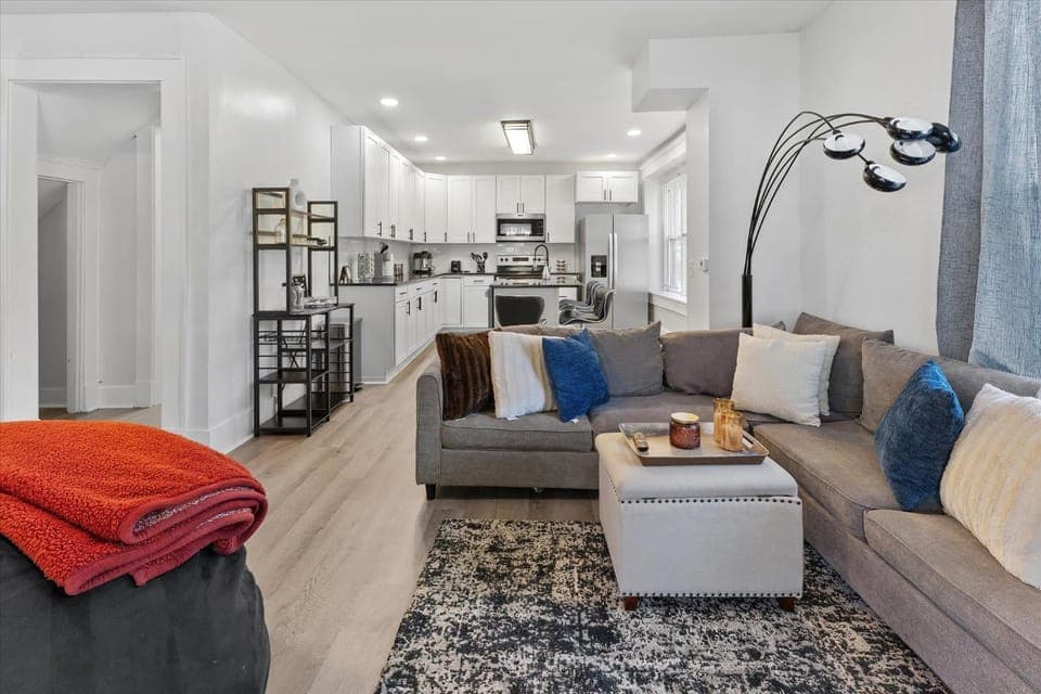 Beautiful Broad Ripple House House in Meridian-Kessler