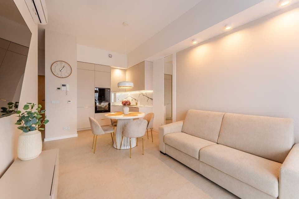 Kitchen or kitchenette, Living room, Seating area, Dining area