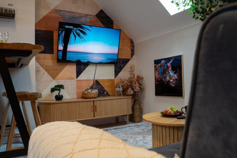 Living room, Photo of the whole room