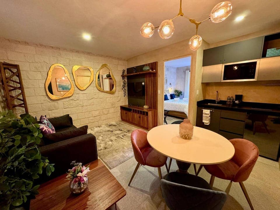 Communal lounge/ TV room, Living room